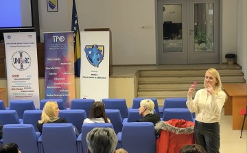 Policijske službenice na edukaciji "Upravljanje stresom i nenasilna komunikacija"