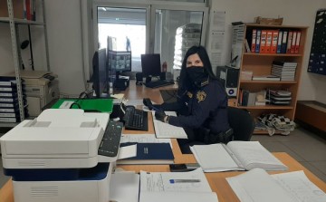 Uloga žene u policiji prezentirana kroz seriju fotografija policijskih službenica na dužnosti